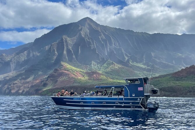 Kauai: NaPali Boat Tour on the Amelia K - Setting out from Eleele on a family-owned catamaran