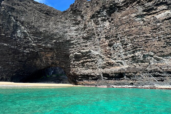 Kauai: NaPali Boat Tour on the Amelia K - Winter whale watching and a sunset return