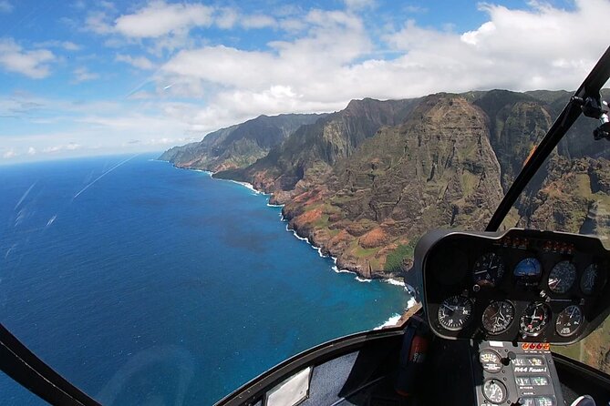 Kauai Private Doors-Off Helicopter: Ultimate Waterfalls & Canyons - Doors-off flying means better photographs and more sensation