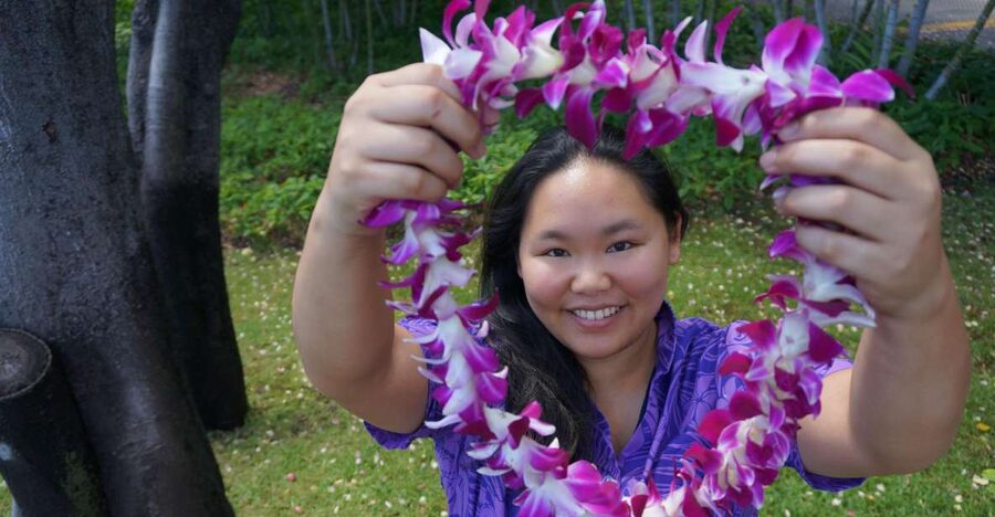 Kona Airport Custom Lei Greeting - Choose Your Lei - A Small Ritual With Real Emotional Weight