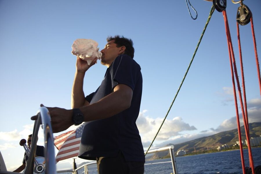Kona: Catamaran Sunset Sail with Cocktails and Snacks - A calm 90-minute route along the Kona Coast