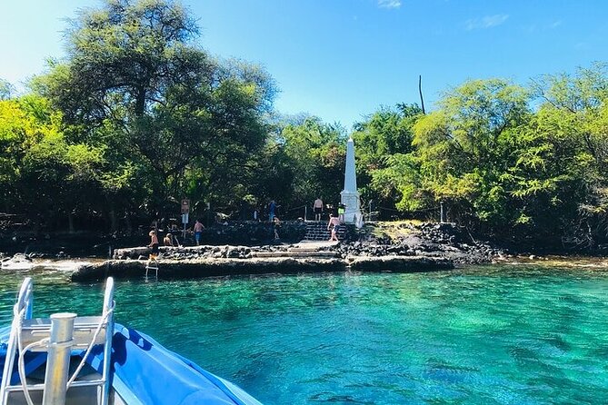 Kona Snorkel Tour: Captain Cook Reef Snorkel, Dolphin & Sea Caves - Is this suitable for families and first-time snorkelers?