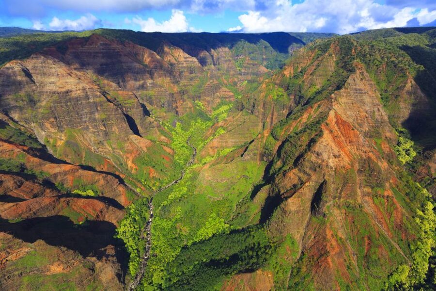 Lihue: Deluxe Waterfall Safari Helicopter Tour - Key points at a glance
