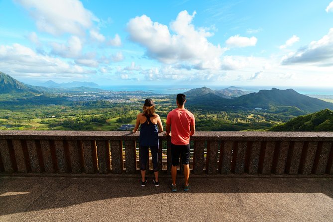 Majestic Circle Island Tour with Lunch - Tropical Farms keeps the roadside stop informal