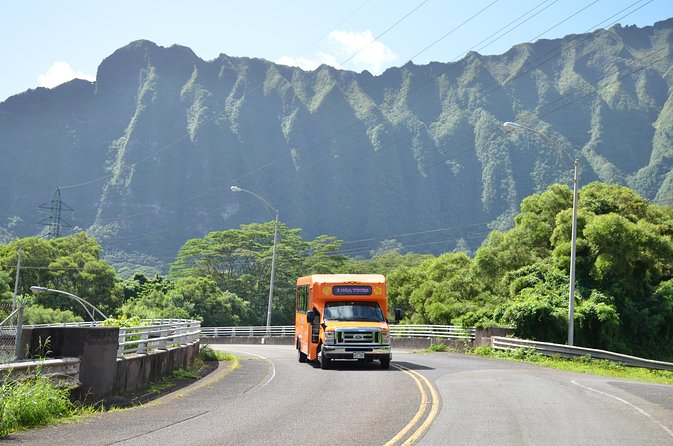 Majestic Circle Island Tour with Lunch - Nuʻuanu Pali gives you history with the view