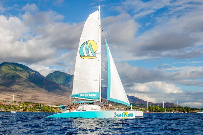 Maui: Original Sunset Cruise with Open Bar from Ka’anapali Beach - Music and the mood onboard
