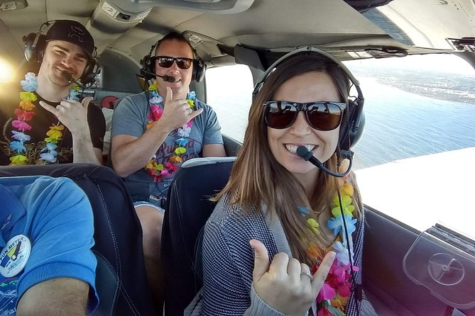 Maui -PRIVATE- Air Tour FUN: 3 Islands: (2-5 people): SEE it ALL! - The chance to handle the yoke