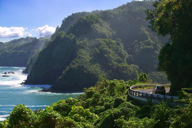 Maui: Road to Hana Adventure with Farm to Table Lunch - Wai‘anapanapa and Maui’s black sand coast