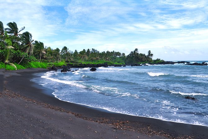 Maui: Road to Hana Luxury Limo-Van Tour with Helicopter Flight - Why the one-way Road to Hana plan works so well