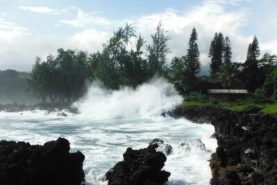 Road to Hana Luxury Limo-Van Tour with Helicopter Flight