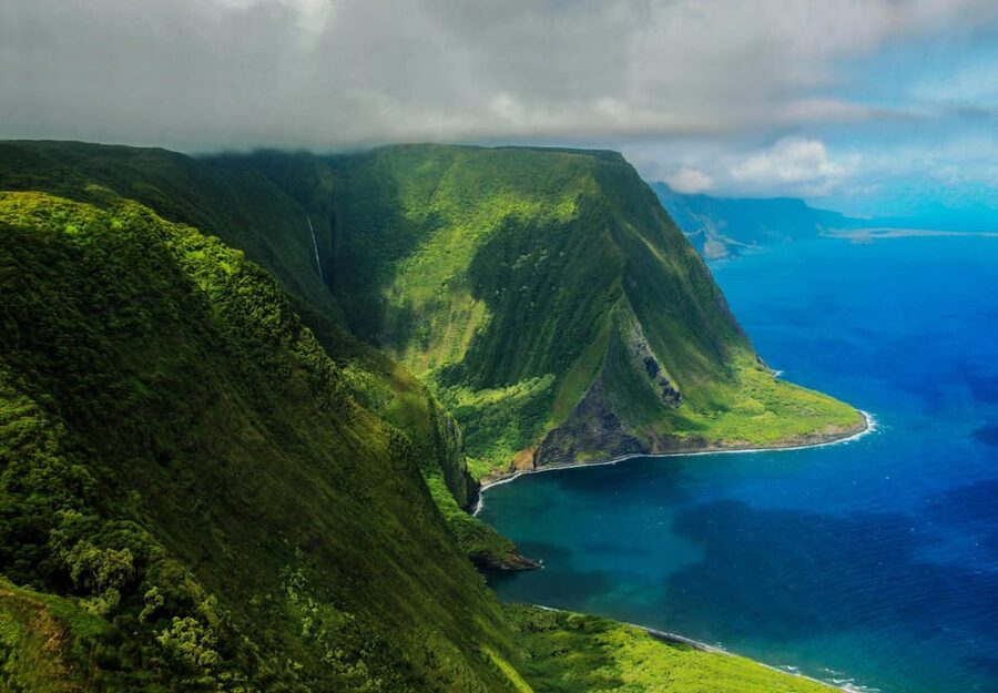 Maui: Waterfalls of West Maui and Molokai Helicopter Tour - Why this helicopter route is different