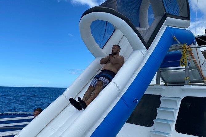 Oahu 5-in-1 Deluxe Cruise: Turtle Snorkeling & Ocean Activities - The Waikiki water stop