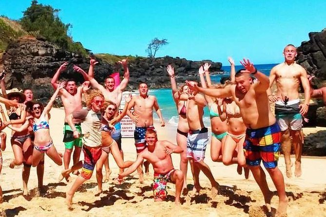 Oahu Circle Island Tour with Turtle Snorkeling— Small-Groups - Starting early in Waikiki