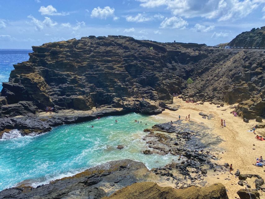 Oahu: Diamond Head Crater Hike and North Shore Experience - The guide can turn a long drive into a lesson