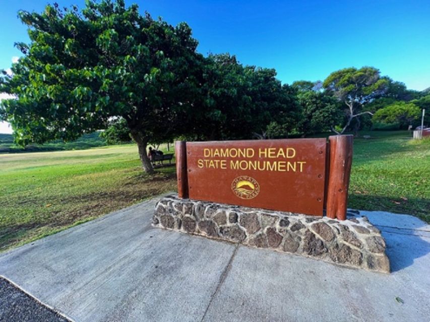 Oahu: Diamond Head Crater Trailhead Transfer & Entry Fee - What the independent hike means for you