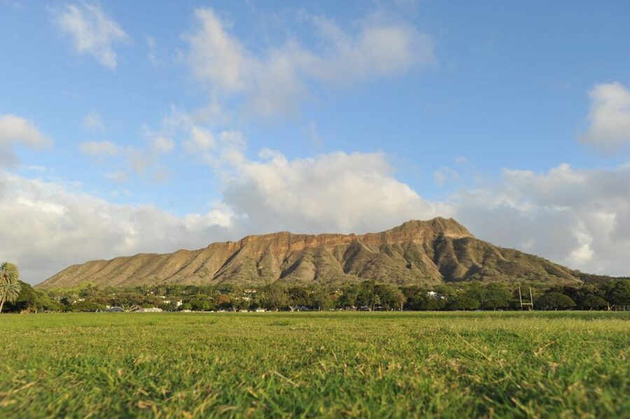 Oahu: Diamond Head Hike with Roundtrip Transportation - Language and guide expectations