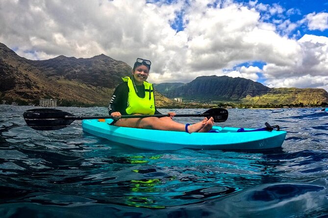 Oahu Dolphin and Snorkel Tour with Waikiki Pickup & Lunch - Lunch, hula, and the crew’s style