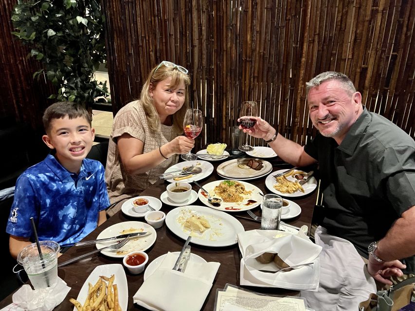 Oahu: Hilton Waikiki Beach Hotel Magical Mystery Show - Why children and adults can enjoy the same performance