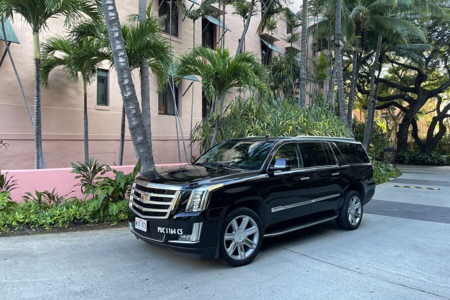 Oahu: Honolulu Airport Private by Escalade SUV - Key points at a glance