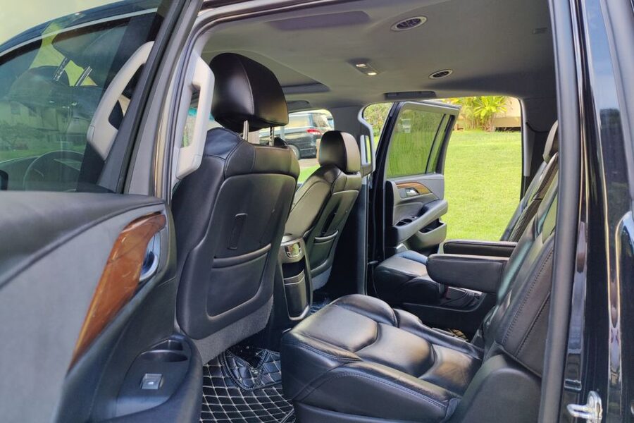 Oahu: Honolulu Airport Private by Escalade SUV - Should you book the Honolulu airport Escalade transfer?