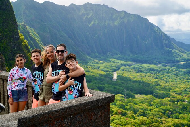 Oahu in a Day: Waterfall - Food Trucks - Lookouts - Small Crowds - Starting with coffee and the North Shore road