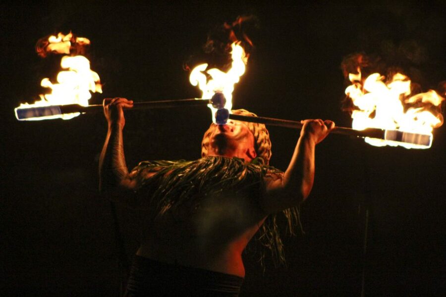 Oahu: Ka Moana Luau Dinner and Show at Aloha Tower - Seating, transportation, and practical planning