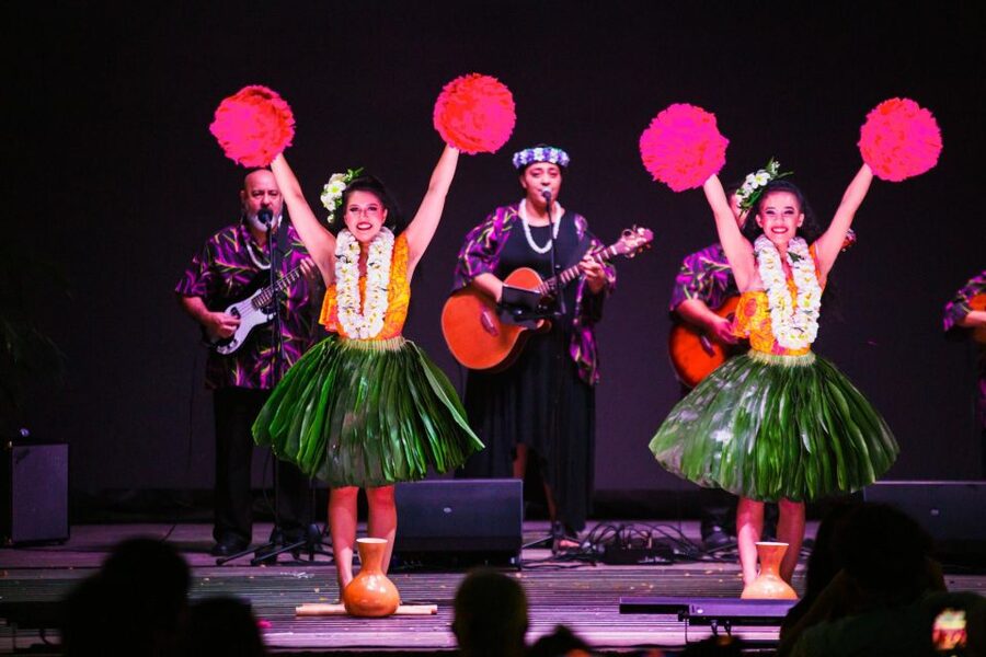 Oahu: Ka Moana Luau Dinner and Show at Aloha Tower - A buffet built around familiar island flavors