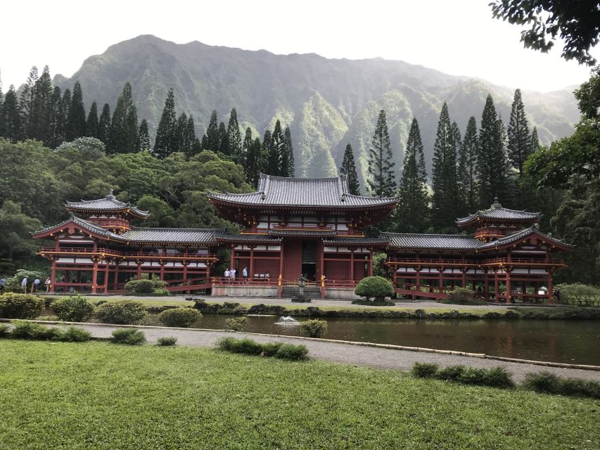 Oahu: Manoa Falls Hike and east side beach day - Six southeast Oahu viewpoints, each with a different feel