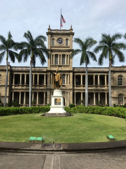 Oahu: Manoa Falls Hike and east side beach day - A macadamia farm and local food on the east side