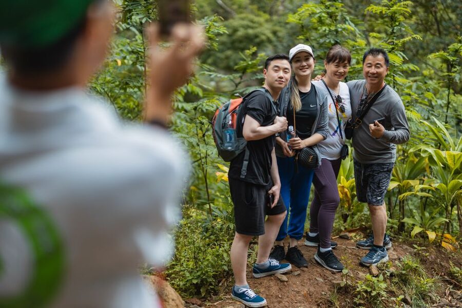 Oahu: Manoa Falls Waterfall Hike with Lunch and Transfers - Who should book this outing?