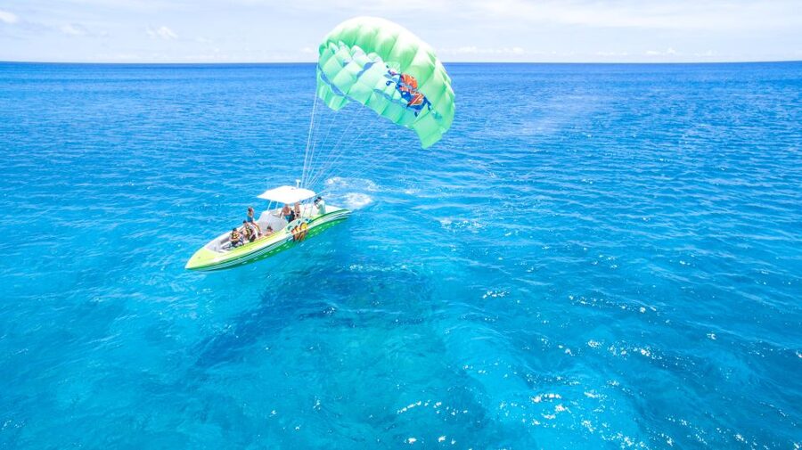 Oahu: Parasail on Maunalua Bay with Diamond Head Views - Should you book it?