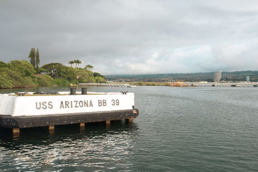 Oahu: Pearl Harbor, USS Arizona, and City Highlights Tour - The driver-guide can make or break the day