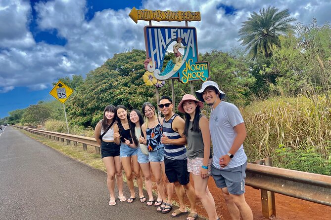Oahu: Roundtrip Shuttle From Waikiki to Dole Plantation & Haleiwa - What the $30.25 price really covers