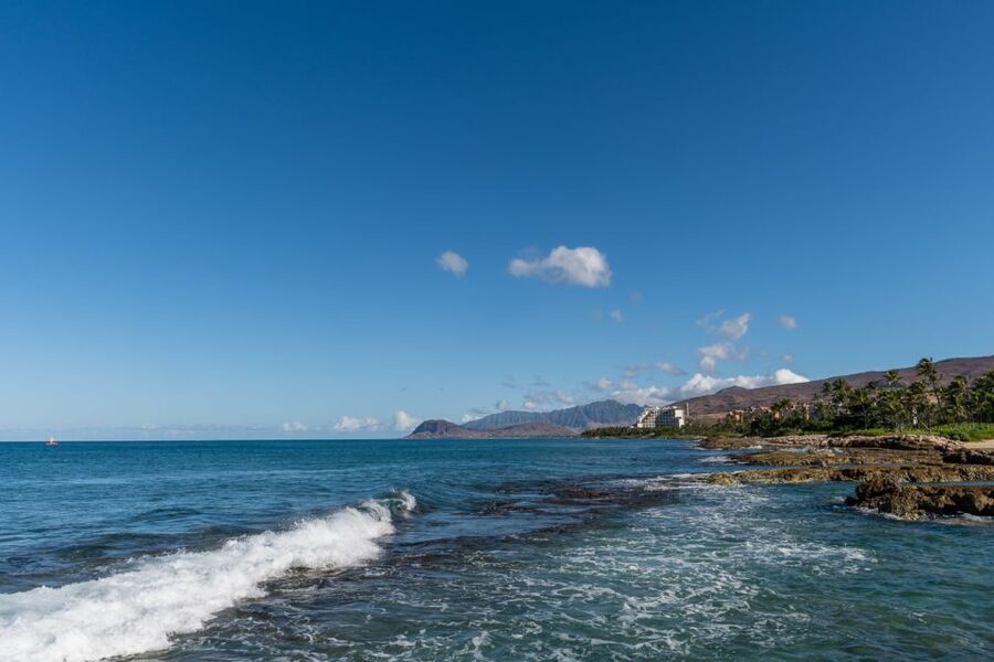 Oahu: Snorkel & Sailing Adventure along Ko Olina Coast - Getting into the water with the crew