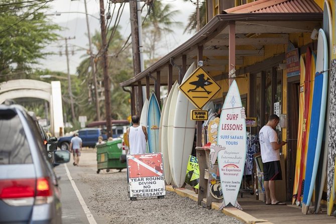 Oahu Ultimate Circle Island Tour Full Day Experience - Macadamia nuts, coffee, and a taste of local farming
