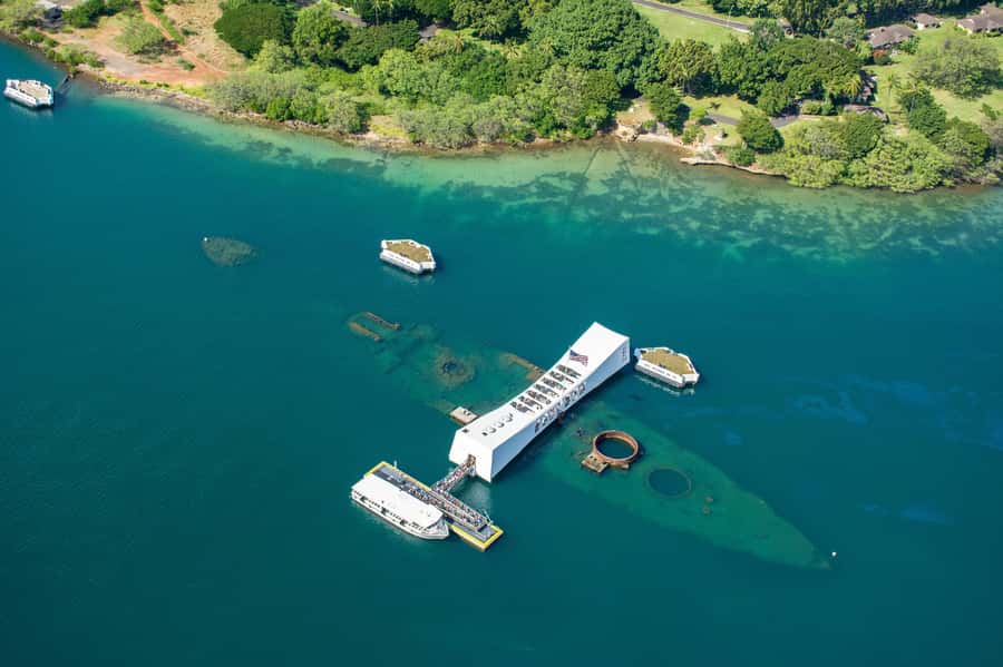 Oahu: USS Arizona Memorial and City Highlights Tour - The USS Arizona Memorial is the emotional center