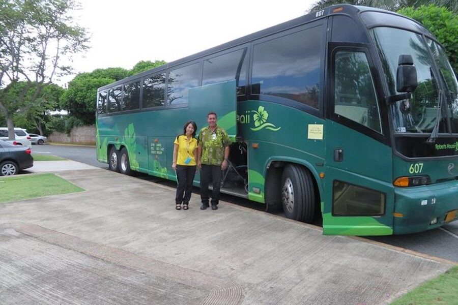 Oahu: Waikele Premium Outlets Roundtrip Bus From Waikiki - Three to five hours of outlet shopping