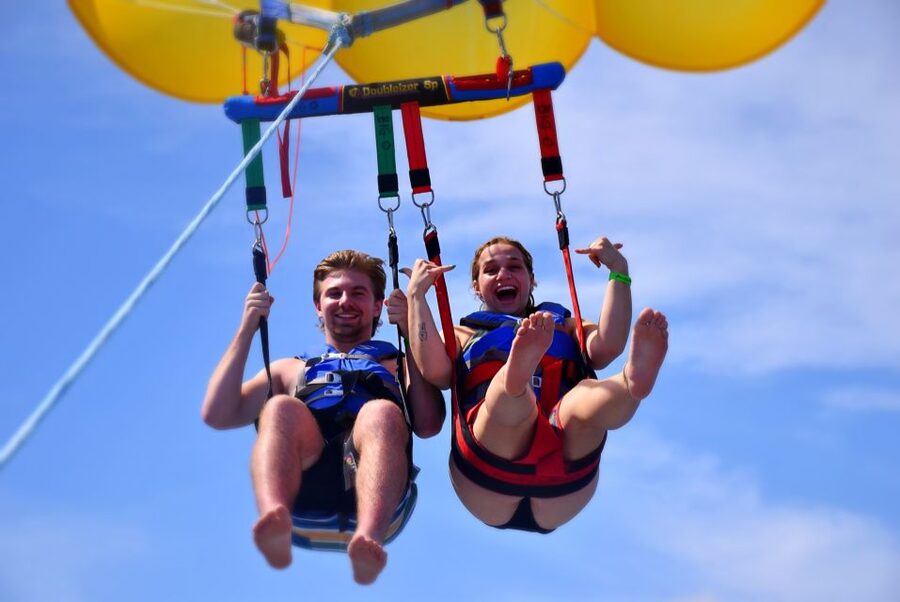 Oahu: Waikiki Parasailing - The ocean dip may be part of the fun