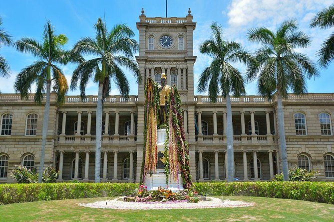 Pearl Harbor Arizona Memorial - Honolulu Tour - Submarine Access - Downtown Honolulu through the coach window