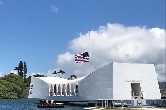 Pearl Harbor & USS Arizona Small-Group Tour [Early Access] - The guides can make or break the experience