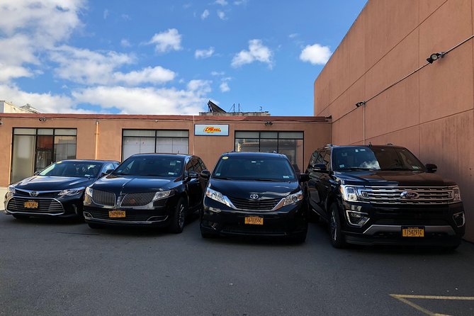 Private Arrival Transfer from Maui Kahului Airport OGG - Vehicle choices, passenger limits, and luggage
