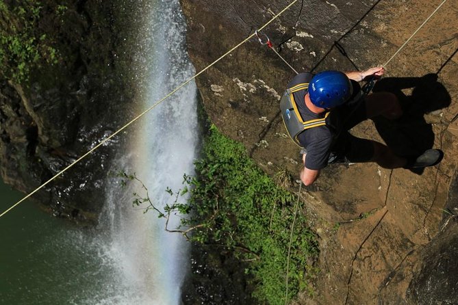 Rappel Maui Waterfalls and Rainforest Cliffs - What to wear and bring