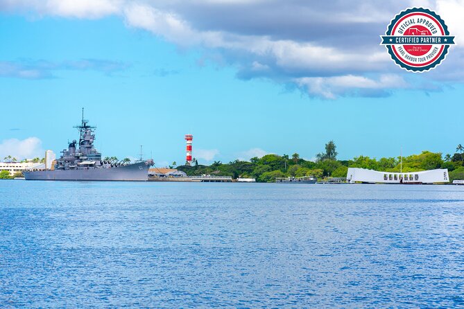 Salute to Pearl Harbor Including USS Arizona - Clothing, security, and comfort