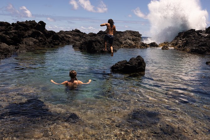 Secret Tide Pool Hike - Jungle & Coast - Private - Lava rock changes the nature of the hike