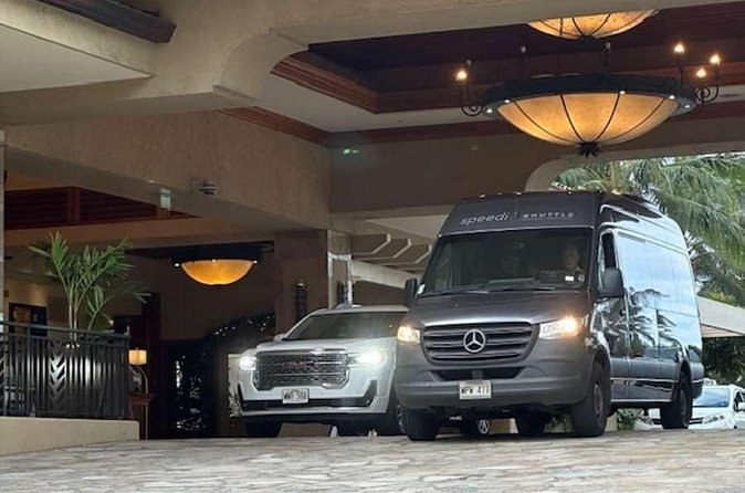 Shared Departure Transfer: Hotel to Maui Kahului Airport - Luggage rules and space