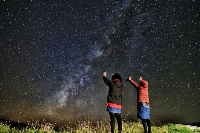 Small Group Big Island Twilight Volcano and Stargazing Tour - Punalu’u Bake Shop and black sand