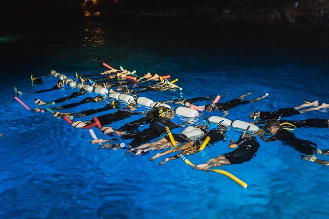 Snorkel with Manta Rays Guaranteed - The safety briefing sets the tone