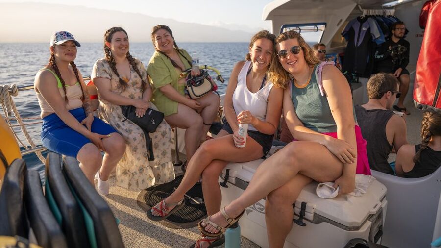 South Maui: Molokini & Turtle Town Snorkeling Tour with Meal - Lunch is useful, filling, and included in the fare