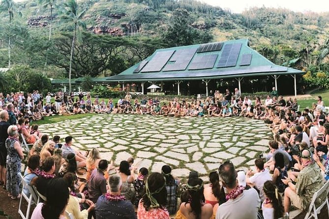 Toa Luau at Waimea Valley, Oahu - The Polynesian show covers five island traditions