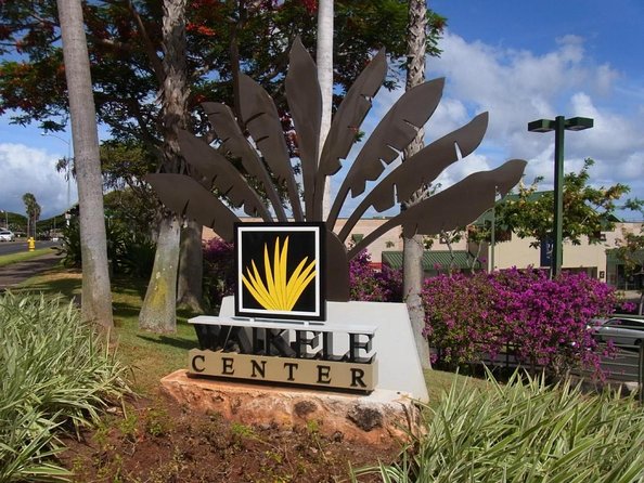 Waikele Outlet Shopping Shuttle from Waikiki - A Straightforward Ride to Waikele